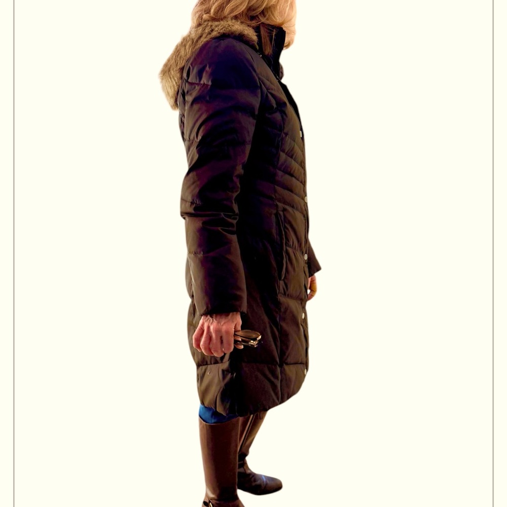 London Fog Down Parka, Fur Hood, Pockets, Inner Wrist Sleeve, M - Picture 6 of 14